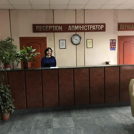 文尼察 Zhovtnevyi酒店 外观 照片
